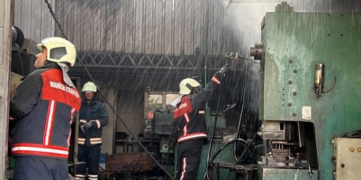 Sanayi sitesinde işyerinde yangın: 1 yaralı