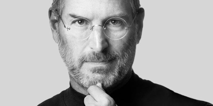 Apple'ın kurucusu Steve Jobs'un terlikleri açık artırmaya çıktı. Rekor fiyata satılacak