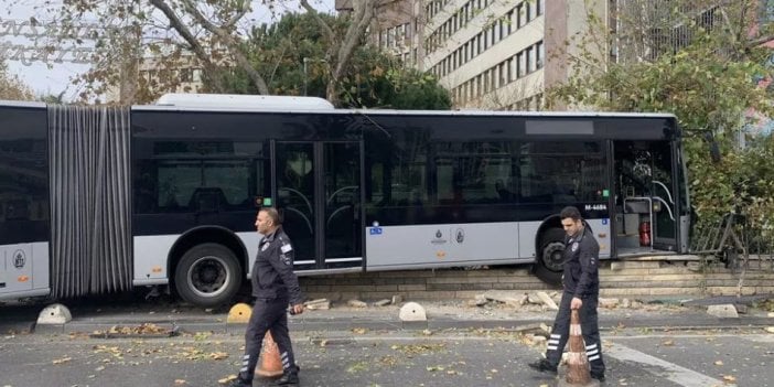 İstanbul'da metrobüs kazası