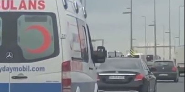 Trafik magandası ambulansın önüne kırıp dakikalarca yol vermedi. Görüntüler yeniden gündeme geldi