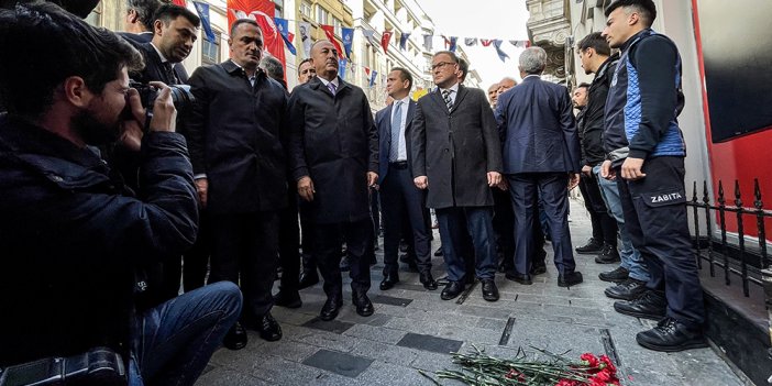 Bakan Çavuşoğlu patlamanın olduğu noktada konuştu