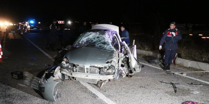 Denizli'de feci kaza. Takla atan otomobildeki 3 kişi öldü, 2 kişi yaralandı