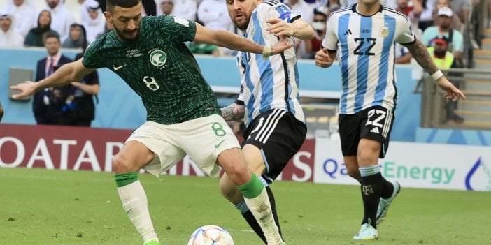 Messi maçtan önce Suudi Arabistan'la 30 milyon Euro'ya anlaşmış. Dünyayı sallayan haber