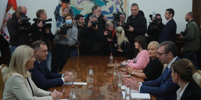 Sırbistan Cumhurbaşkanı Vucic, Bosnalı Sırp liderler ile görüştü