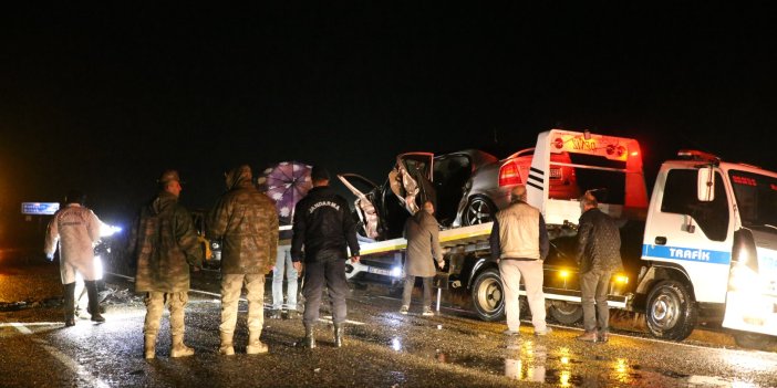 Mardin'de feci kaza. 3 kişi öldü, 2 kişi yaralandı