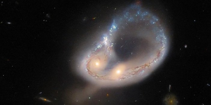 Çarpışan galaksilerin fotoğrafı paylaşıldı