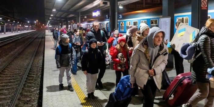 Polonya, barınma merkezlerinde 4 aydan fazla kalan Ukraynalılardan ücret alacak