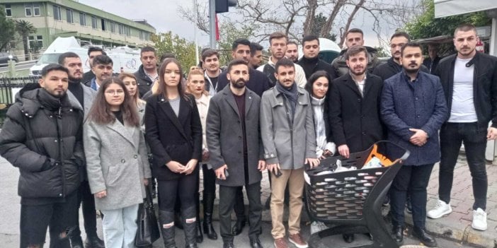 Akşener zamlardan bahsederken yayını kesen TRT'ye İYİ Parti Gençlik Kolları'ndan protesto