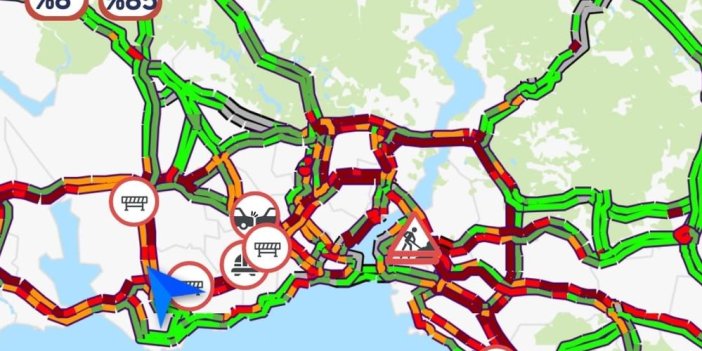 İstanbul'da yağmur sonrası trafik çilesi... Yoğunluk yüzde 90'ı buldu