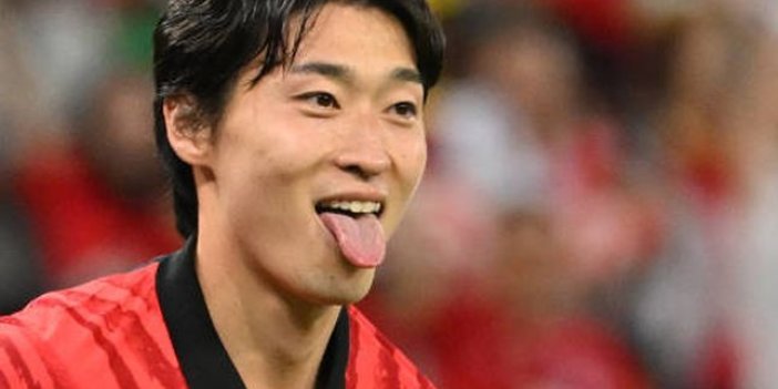 Güney Koreli futbolcu cep telefonunu kapatmak zorunda kaldı