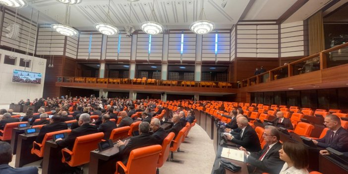 Fuat Oktay konuşurken AKP’li milletvekilleri ne yaptı? CHP’li Mahmut Tanal açıkladı