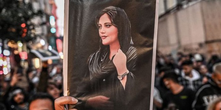 Time dergisi, İranlı kadınları Yılın Kahramanları seçti