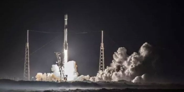 SpaceX, rakibi OneWeb için uzaya 40 internet uydusu fırlattı