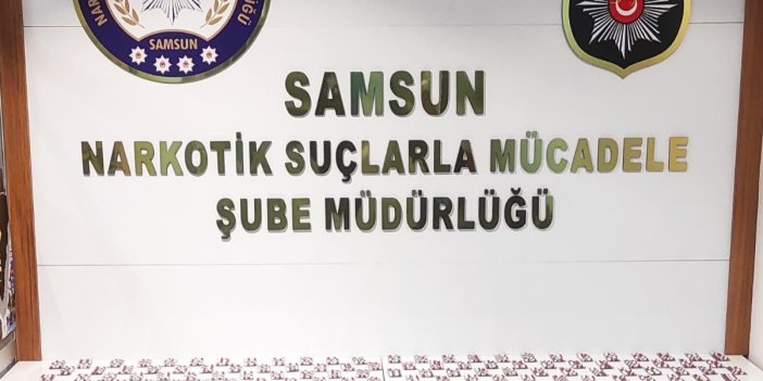 Samsun'da 5 bin 666 sentetik ecza hapı ele geçirildi