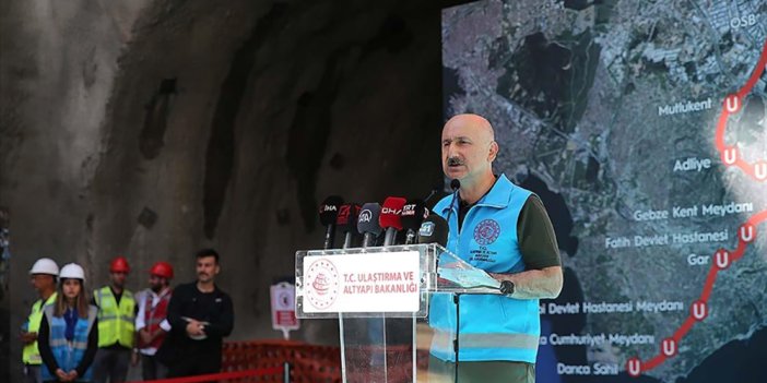 Bakan Karaismailoğlu'ndan 'Gebze OSB-Darıca Sahil Metro Hattı' açıklaması