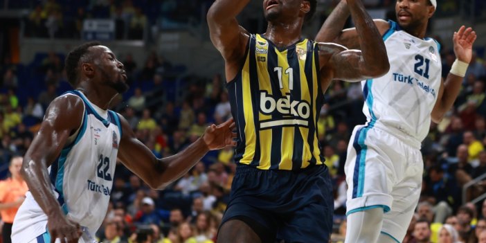 Türk Telekom devirdi. Fenerbahçe Beko ligde ilk yenilgisini aldı