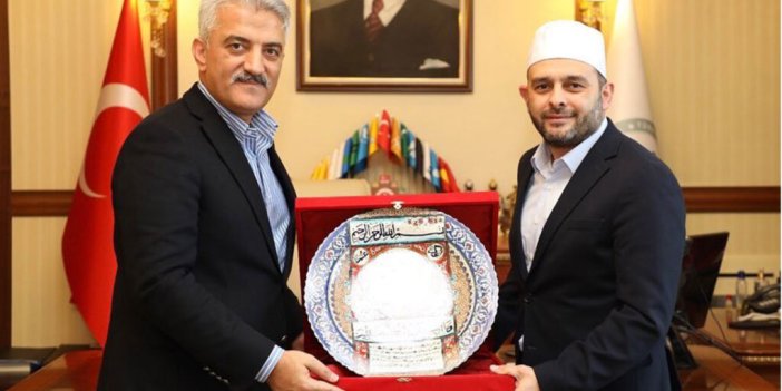 Kadınları hedef alan hilafetçi imam Halil Konakcı'yı Erzincan valisi makamında ağırladı