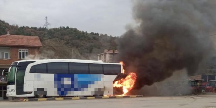 Karabük'te otobüs yangını: 21 yolcu tahliye edildi