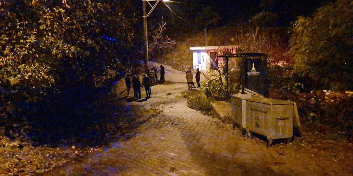 Metrelerce sürüklendi: İzmir'de sel can aldı