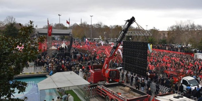 Tarihi buluşma: İstanbullular iradesi için Saraçhane'ye akın etti