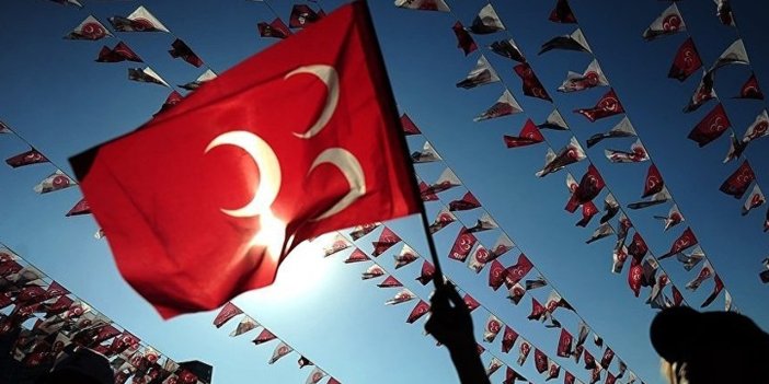 İmamoğlu'na siyasi yasak, hapis cezası verilirken MHP'li başkana para cezası