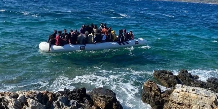 Ayvalık açıklarında 42 düzensiz göçmen kurtarıldı