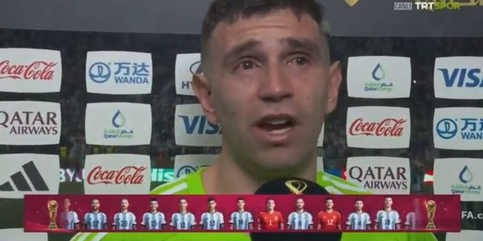 Arjantin'in kalecisi Martinez sevinçten ağladı. TRT spikeri daha çok ağladı