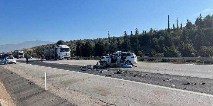 Osmaniye’de otomobil tıra arkadan çarptı: 1 ölü, 2 yaralı