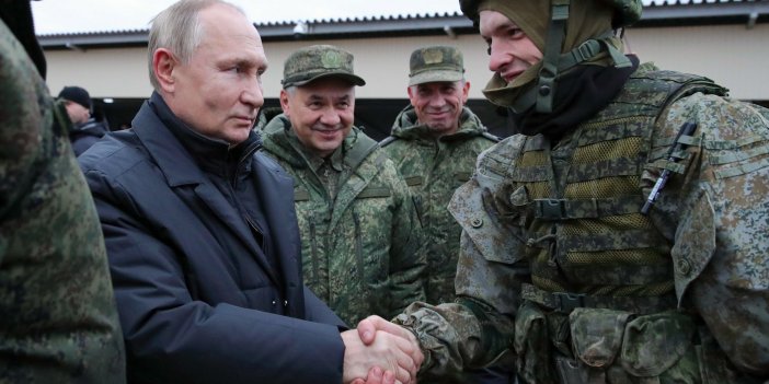 Putin’den Ukrayna’daki savaşta başarılı olan Rus askerlerine ücretsiz arsa kararı