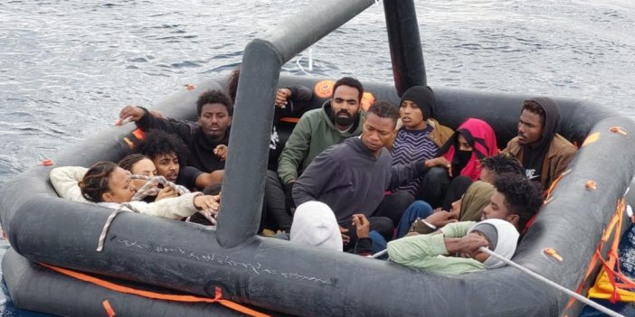 İzmir açıklarında 84 düzensiz göçmen kurtarıldı, 26 göçmen yakalandı