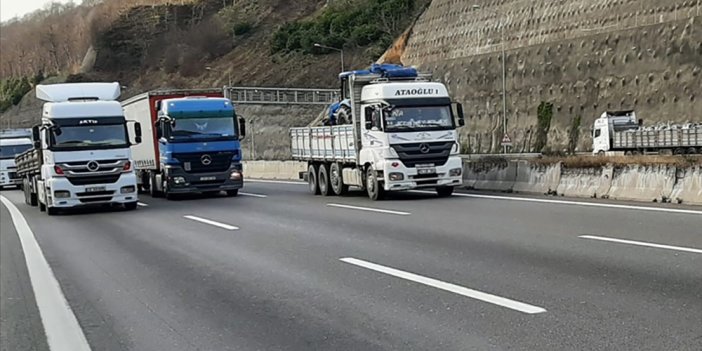 Anadolu Otoyolu'nda kurallara uymayan sürücüler polisten kaçamadı