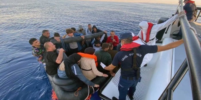 Türkiye, Ege'de 260 göçmeni kurtardı