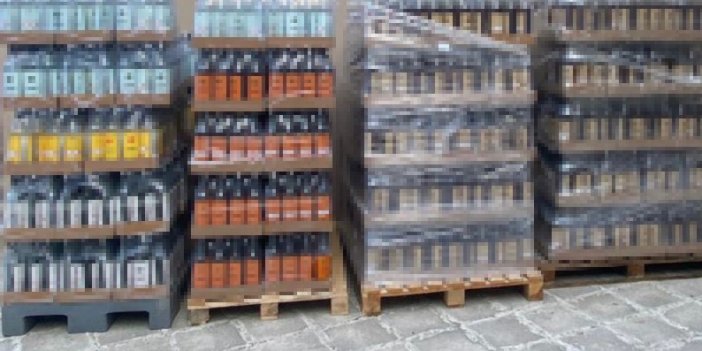 Antalya'da otelde 2 bin 265 şişe kaçak içki ele geçirildi