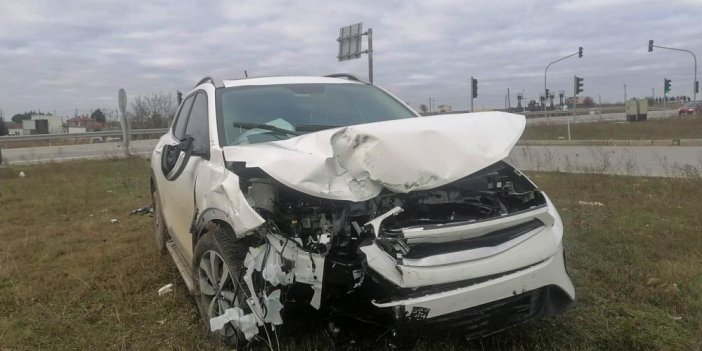 Işık ihlali yapan sürücü kazaya sebep oldu: 3 yaralı