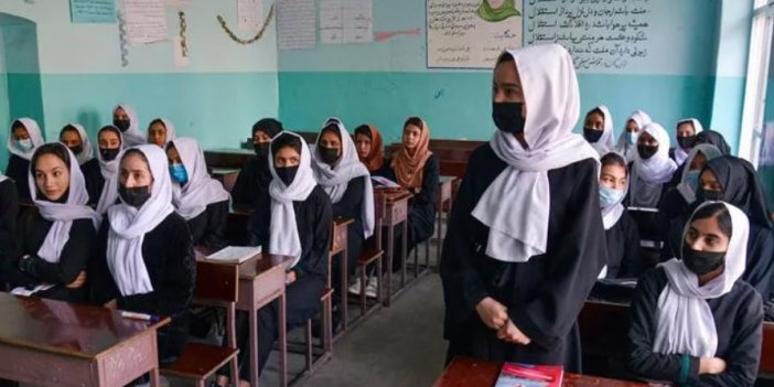 Taliban kız çocuklarına ilkokulu da yasakladı. Gerçek niyetleri ortaya çıktı