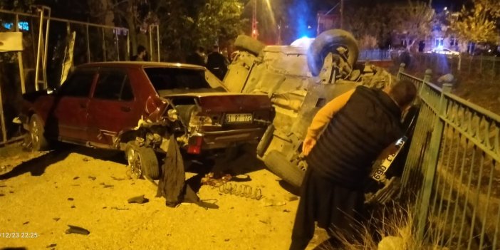 Adana'da park halindeki araca çarpan otomobil devrildi: 1 yaralı