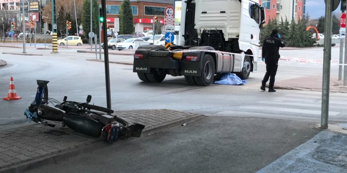 Konya’da tırın altında kalan motosiklet sürücüsü yaşamını yitirdi