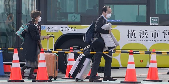 Japonya, Çin'den gelen yolcular için Kovid-19 önlemlerini geri getiriyor
