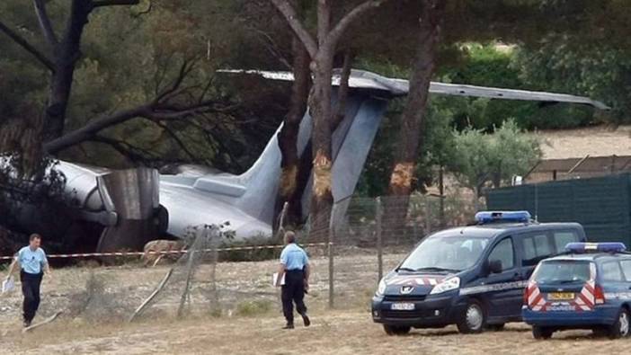 Fransa'da küçük uçak düştü