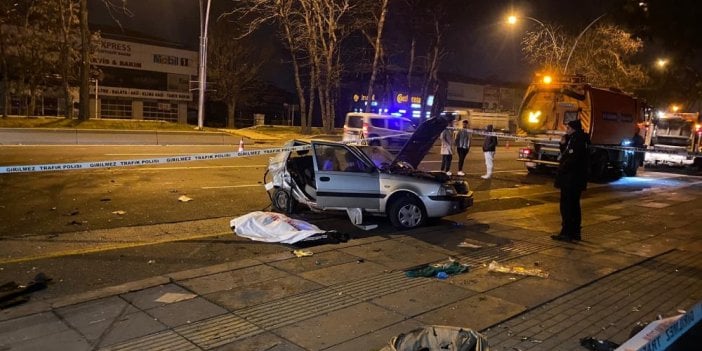 Kontrolden çıkan otomobil seyir halindeki araca çarparak durdu: 2 ölü, 3 yaralı