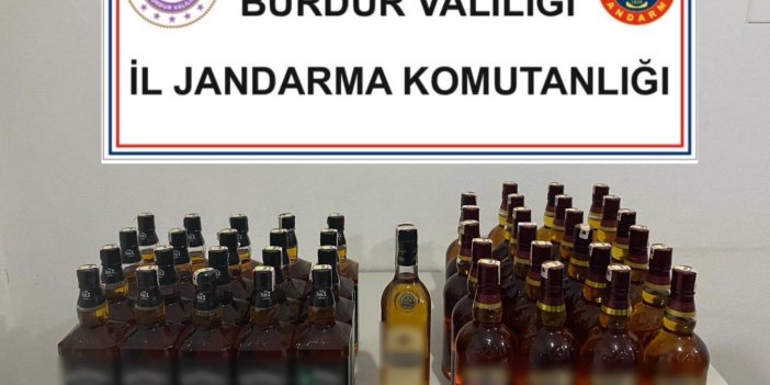 Burdur'da 44 litre kaçak içki ele geçirildi 