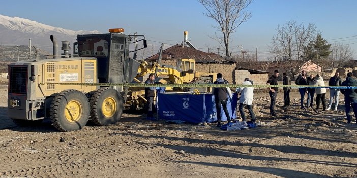 Erzincan'da iş makinesinin altında kalan kişi öldü