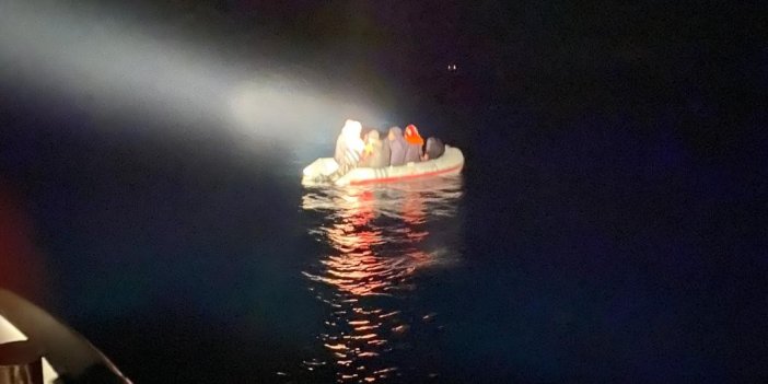 Ayvacık açıklarında 11 kaçak göçmen yakalandı