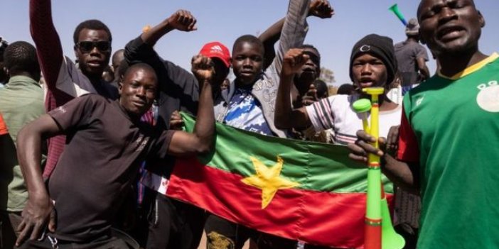 Burkina Faso, Fransa Büyükelçisini “istenmeyen kişi” ilan etti   