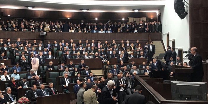 AKP'de tekrar seçilemeyeceklerin listesi belli oldu. Hepsi reisin gözünün içine bakıyor
