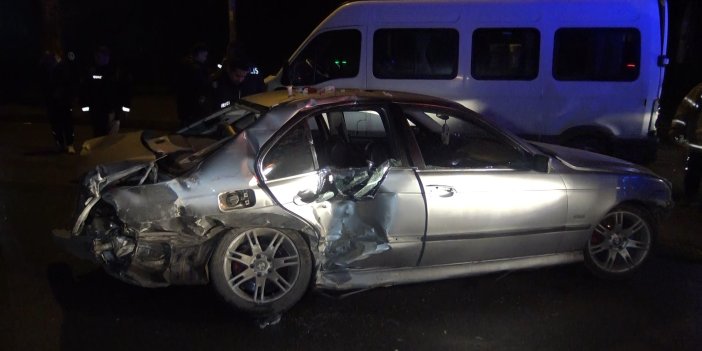 "Dur" ihtarına uymayan ehliyetsiz sürücü kaza yaptı: 1 ölü, 1'i ağır 4 yaralı