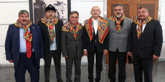 Kılıçdaroğlu Yörük Türkmen temsilcileriyle görüştü