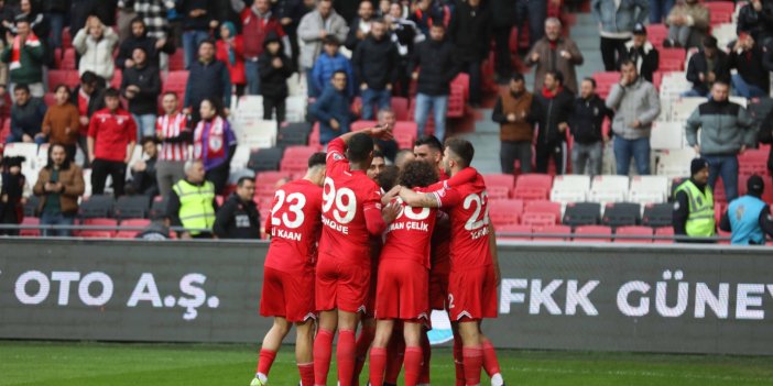 Samsunspor Altay'ı 2 golle mağlup etti