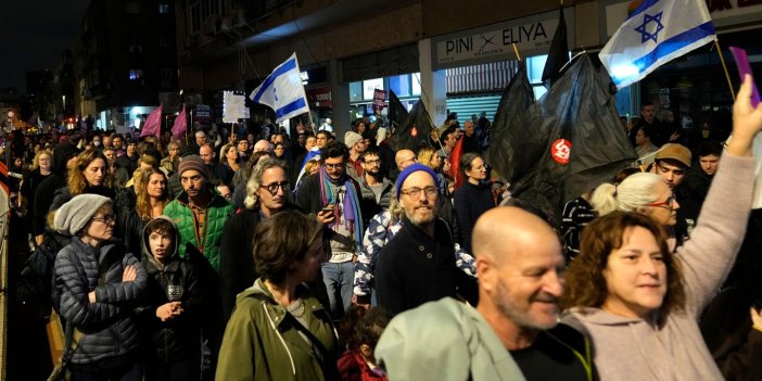 Tel Aviv'de 80 bin İsrailli gösterici aşırı sağcı Netanyahu hükümetini protesto etti