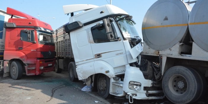 Manisa'da zincirleme kaza: 16 araç birbirine girdi